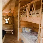 Treehouse 럭셔리텐트
