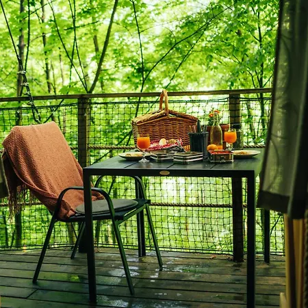 Luxury tent Treehouse Trencianske Teplice